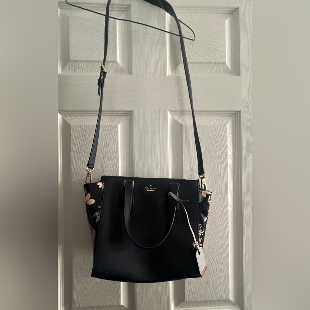 Kate Spade Cameron Street Floral Small Hayden In Navy